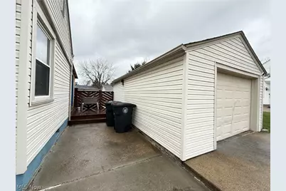 1068 Easton Drive, Akron, OH 44310 - Photo 33