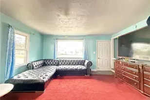 1068 Easton Dr, Akron, OH 44310 - Photo 5