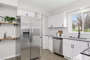 266 Barnes Dr, Tallmadge, OH 44278 - Photo 5