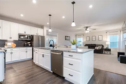 3349 Stoneleigh Road NE, Canton, OH 44721 - Photo 11