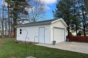 366 Old Main Rd, Conneaut, OH 44030 - Photo 35