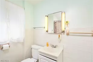 2491 8th St, Cuyahoga Falls, OH 44221 - Photo 15