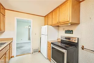 2491 8th St, Cuyahoga Falls, OH 44221 - Photo 9