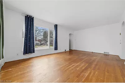 163 E Ford Avenue, Barberton, OH 44203 - Photo 7