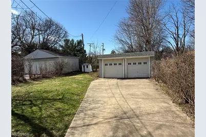 1924 Powell Avenue, Cleveland Heights, OH 44118 - Photo 31