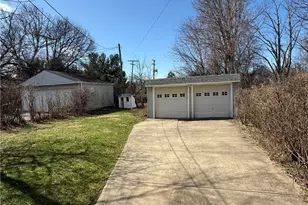 1924 Powell Ave, Cleveland Heights, OH 44118 - Photo 31