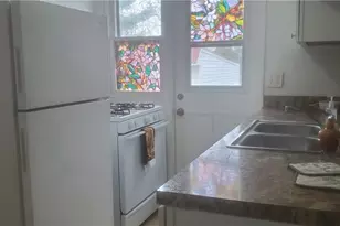 21971 Crystal Ave, Euclid, OH 44123 - Photo 7