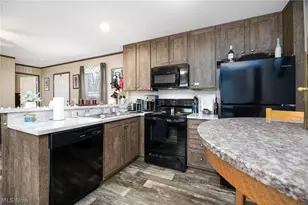 6610 Lear Nagle Rd, North Ridgeville, OH 44039 - Photo 3