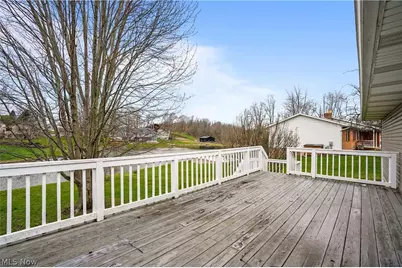 11105 Titus Avenue NW, Uniontown, OH 44685 - Photo 17