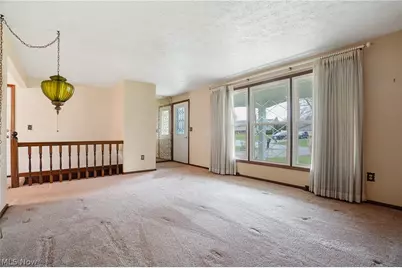 11105 Titus Avenue NW, Uniontown, OH 44685 - Photo 9