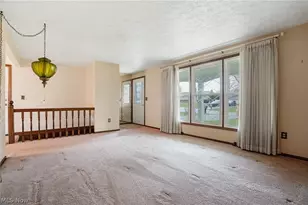 11105 Titus Ave NW, Uniontown, OH 44685 - Photo 9