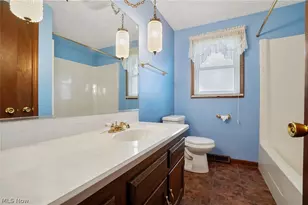 11105 Titus Ave NW, Uniontown, OH 44685 - Photo 23