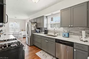 1976 Stabler Rd, Akron, OH 44313 - Photo 9