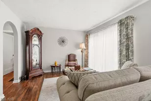 1976 Stabler Rd, Akron, OH 44313 - Photo 15