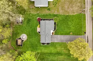 6987 White Oak Dr, Hubbard, OH 44425 - Photo 5