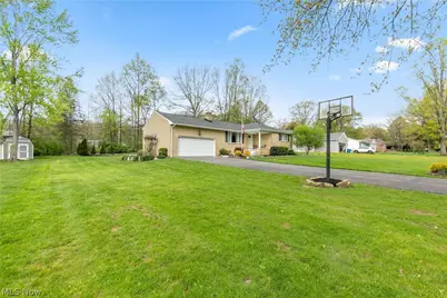 6987 White Oak Drive, Hubbard, OH 44425 - Photo 5