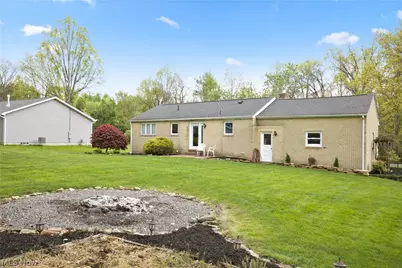 6987 White Oak Drive, Hubbard, OH 44425 - Photo 9