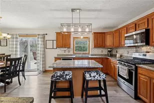 730 McKee Trail, Hinckley, OH 44233 - Photo 9