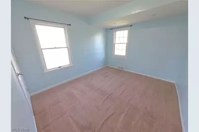 80 May Avenue, Northfield Village, OH 44067 - Photo 15