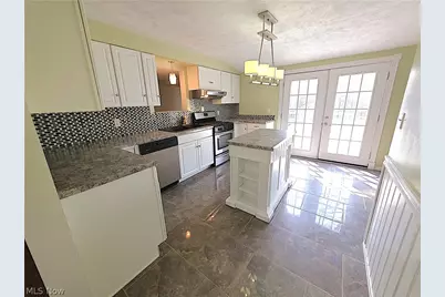 80 May Avenue, Northfield Village, OH 44067 - Photo 3