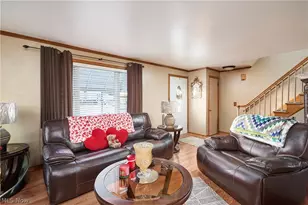 942 Bellflower Ave SW, Canton, OH 44710 - Photo 9