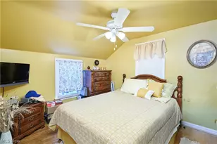 942 Bellflower Ave SW, Canton, OH 44710 - Photo 11