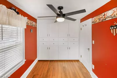 1597 Glenmount Avenue, Akron, OH 44301 - Photo 23