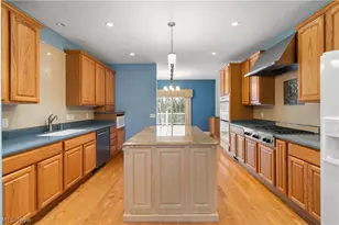 1205 Jonah Dr, Akron, OH 44321 - Photo 9