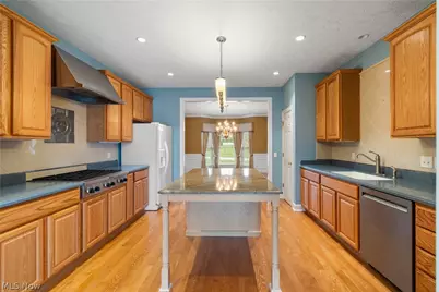 1205 Jonah Drive, Akron, OH 44321 - Photo 7