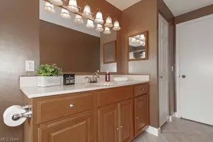 466 Waterbury Rd, Eastlake, OH 44095 - Photo 23