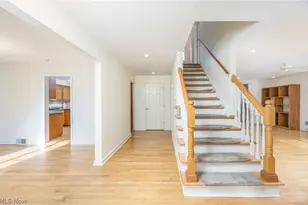 105 Country Club Dr, Marietta, OH 45750 - Photo 5