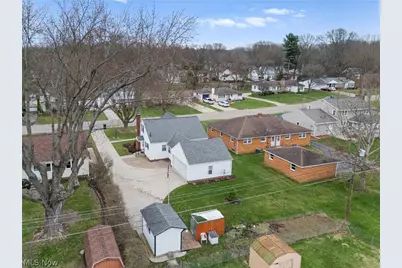 2883 Sharonwood Avenue NW, Canton, OH 44708 - Photo 41