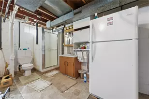 2883 Sharonwood Ave NW, Canton, OH 44708 - Photo 33