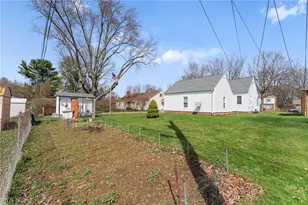 2883 Sharonwood Ave NW, Canton, OH 44708 - Photo 35