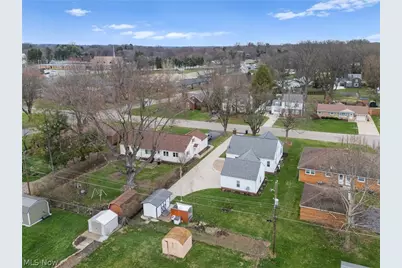 2883 Sharonwood Avenue NW, Canton, OH 44708 - Photo 39