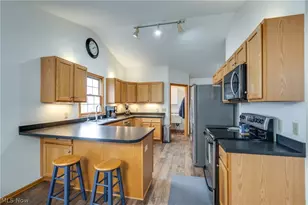 1481 Brookridge Ave, Louisville, OH 44641 - Photo 15