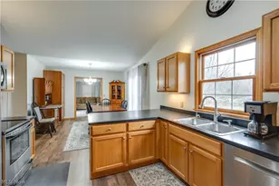 1481 Brookridge Ave, Louisville, OH 44641 - Photo 11