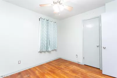 28855 Hazel Avenue, Wickliffe, OH 44092 - Photo 17