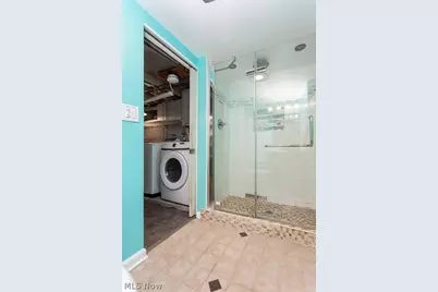 28855 Hazel Avenue, Wickliffe, OH 44092 - Photo 33