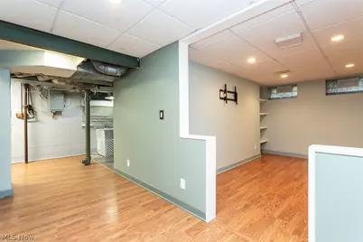 28855 Hazel Avenue, Wickliffe, OH 44092 - Photo 37