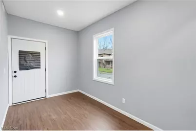 900 S Seneca Avenue, Alliance, OH 44601 - Photo 7