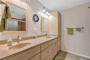 22137 Meadownorth Ct, Strongsville, OH 44149 - Photo 29