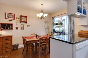 1842 Thornapple Ave, Akron, OH 44301 - Photo 15