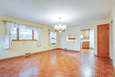 5918 Mapledell Street, Canton, OH 44718 - Photo 11