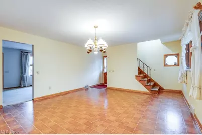 5918 Mapledell Street, Canton, OH 44718 - Photo 13