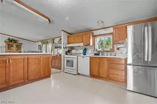 2122 S Pricetown Rd, Diamond, OH 44412 - Photo 7