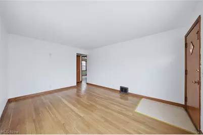 1614 Colonial Boulevard NE, Canton, OH 44714 - Photo 9