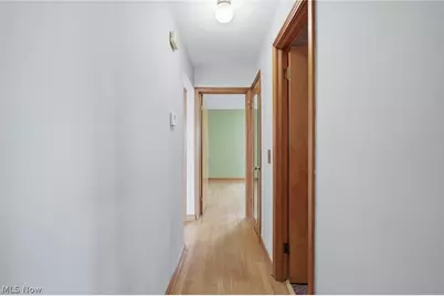 1614 Colonial Boulevard NE, Canton, OH 44714 - Photo 11