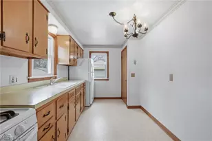 1614 Colonial Blvd NE, Canton, OH 44714 - Photo 19