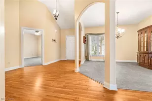 2041 Penhurst Cir NE, North Canton, OH 44720 - Photo 7